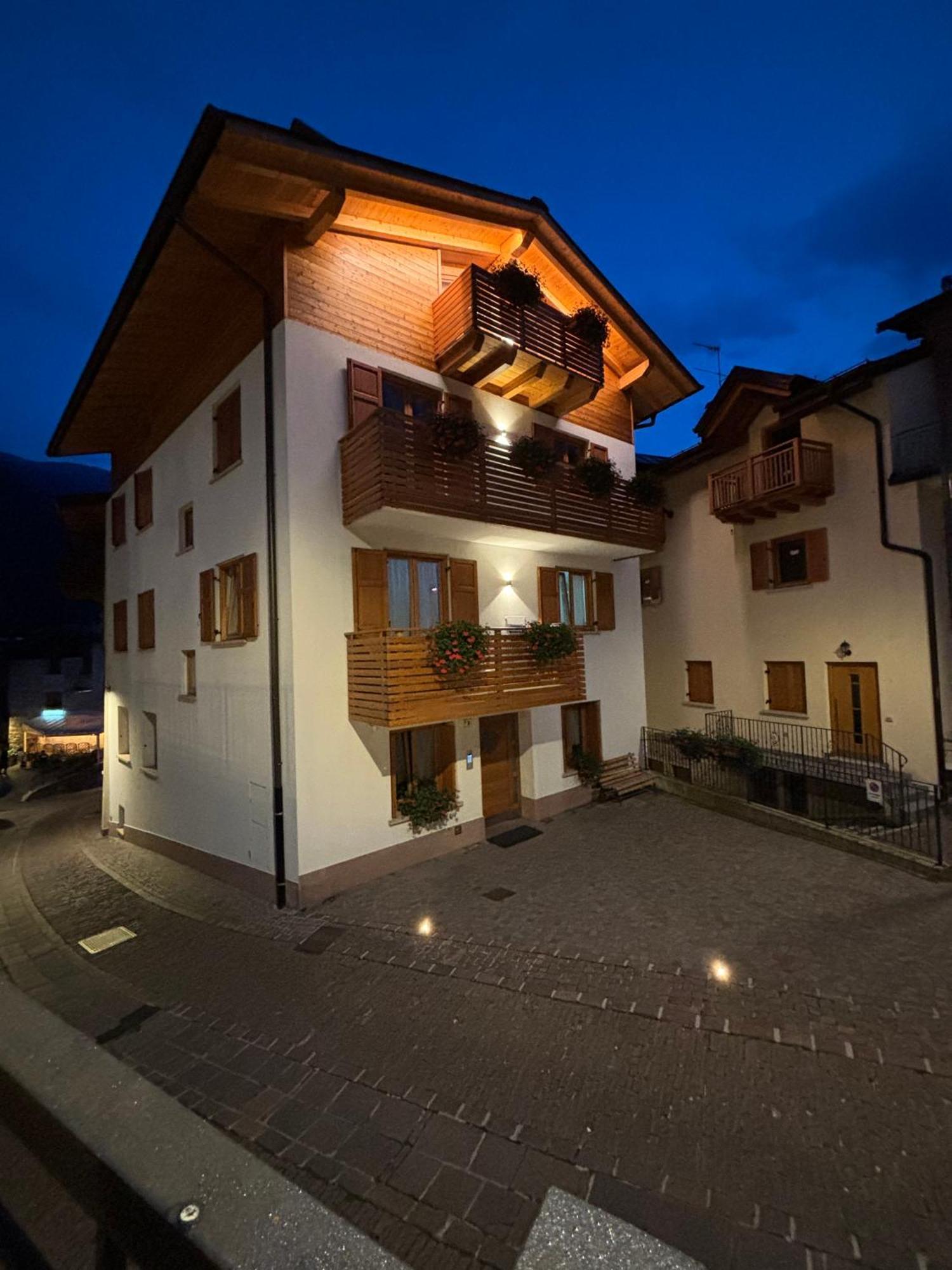 Apartamento Casa Dei Tabachi Molveno Exterior foto